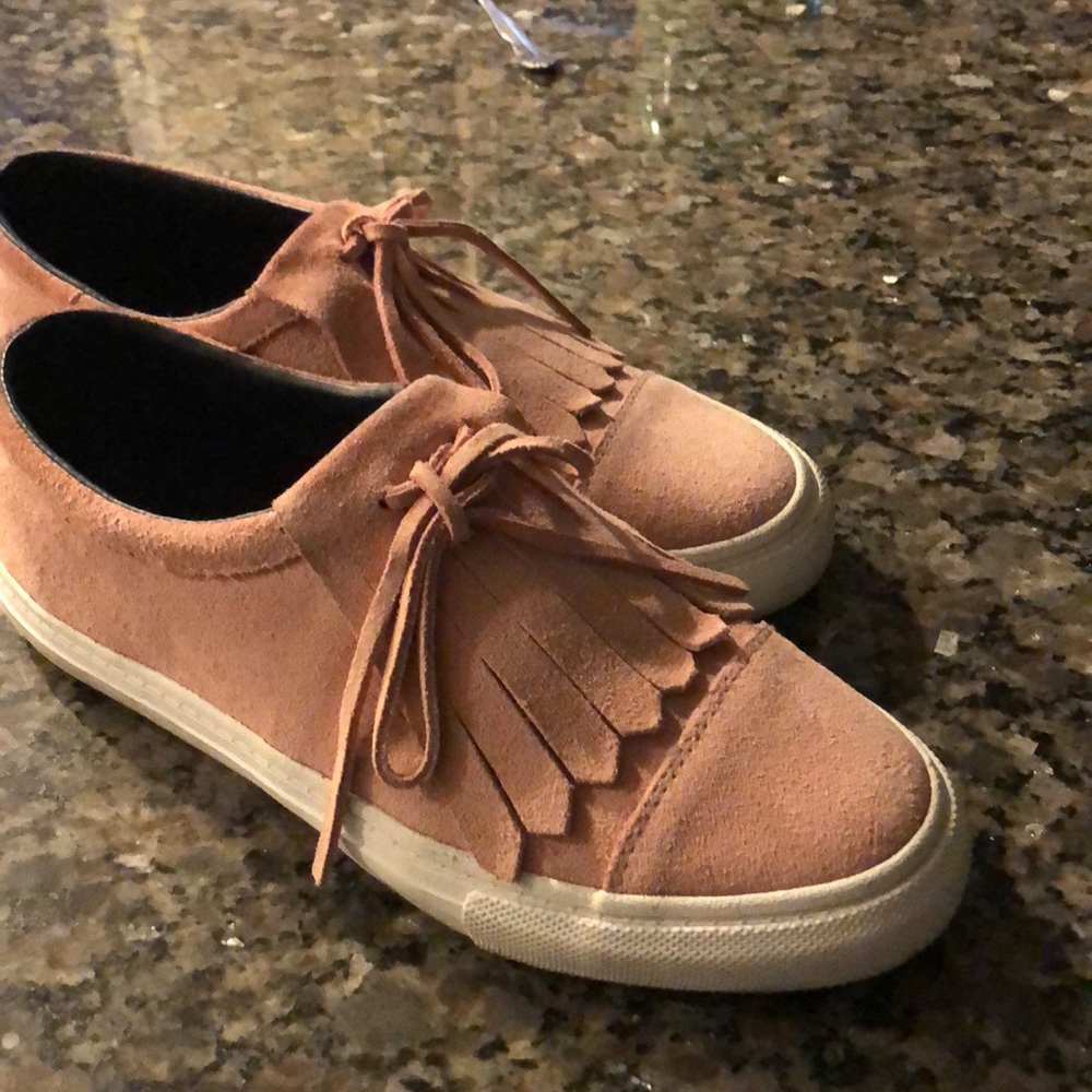 Ladies soft Pink suede women size 8.  Uk size 38